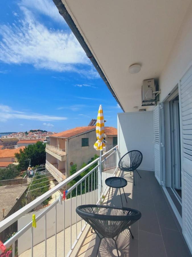 Vinko Rooms Primošten Exterior foto